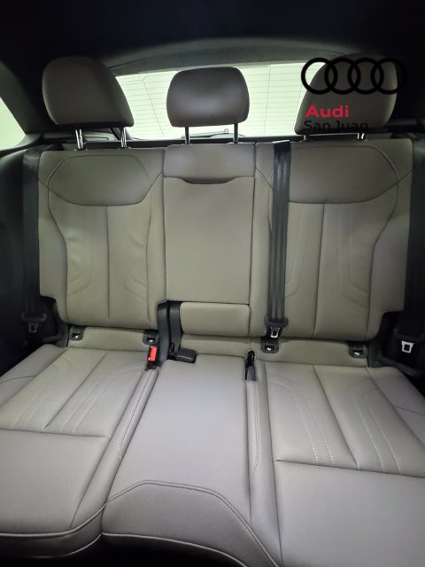 New 2026 Audi Q3 quattro 2.0T AWD/4WD image 16