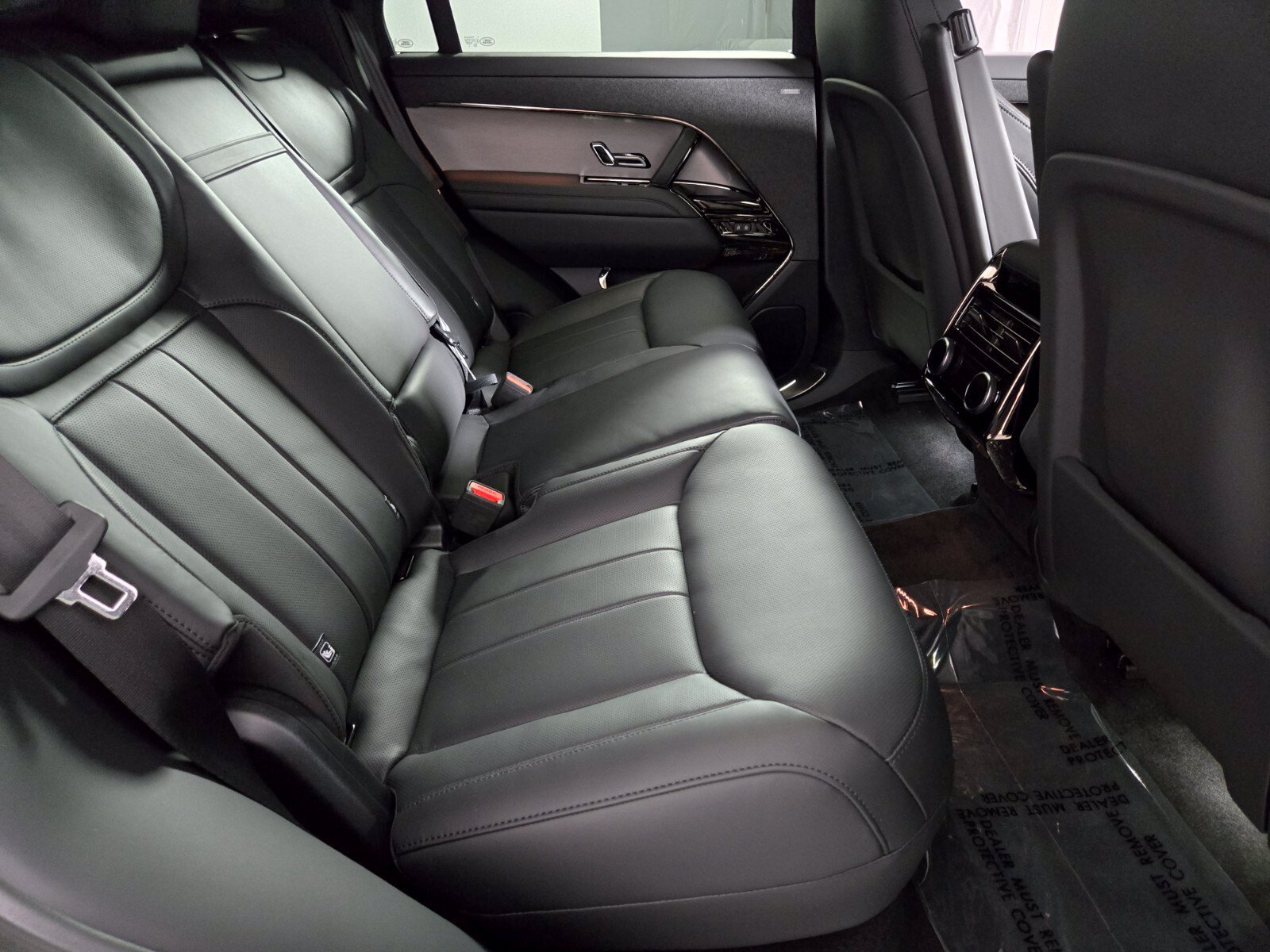New 2026 Land Rover Range Rover Sport Dynamic SE AWD/4WD image 18