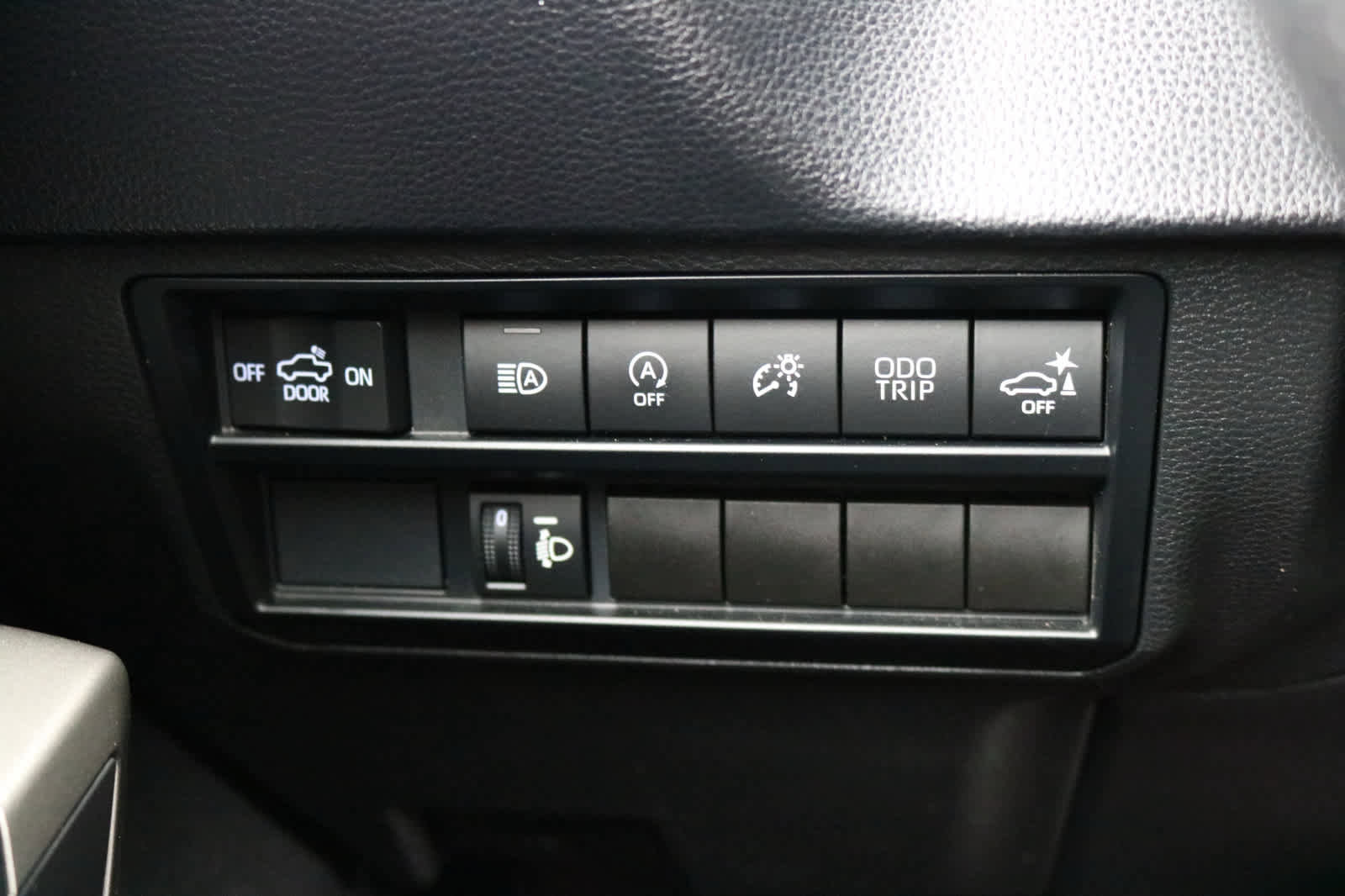 Used 2023 Toyota Tundra SR5 w/ SR5 Convenience Package image 19