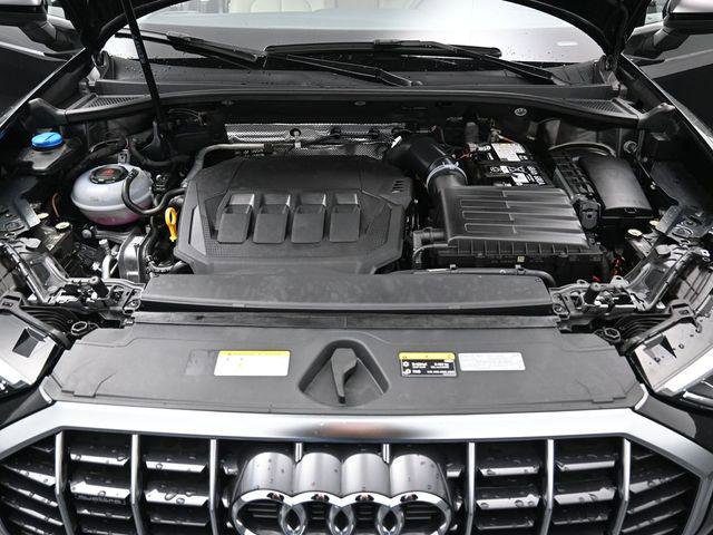 Certified 2025 Audi Q3 2.0T Premium w/ Convenience Package image 39