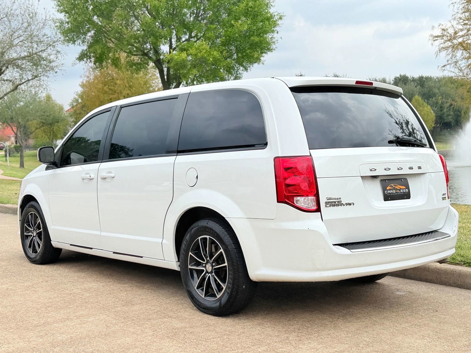 Used 2019 Dodge Grand Caravan GT image 6