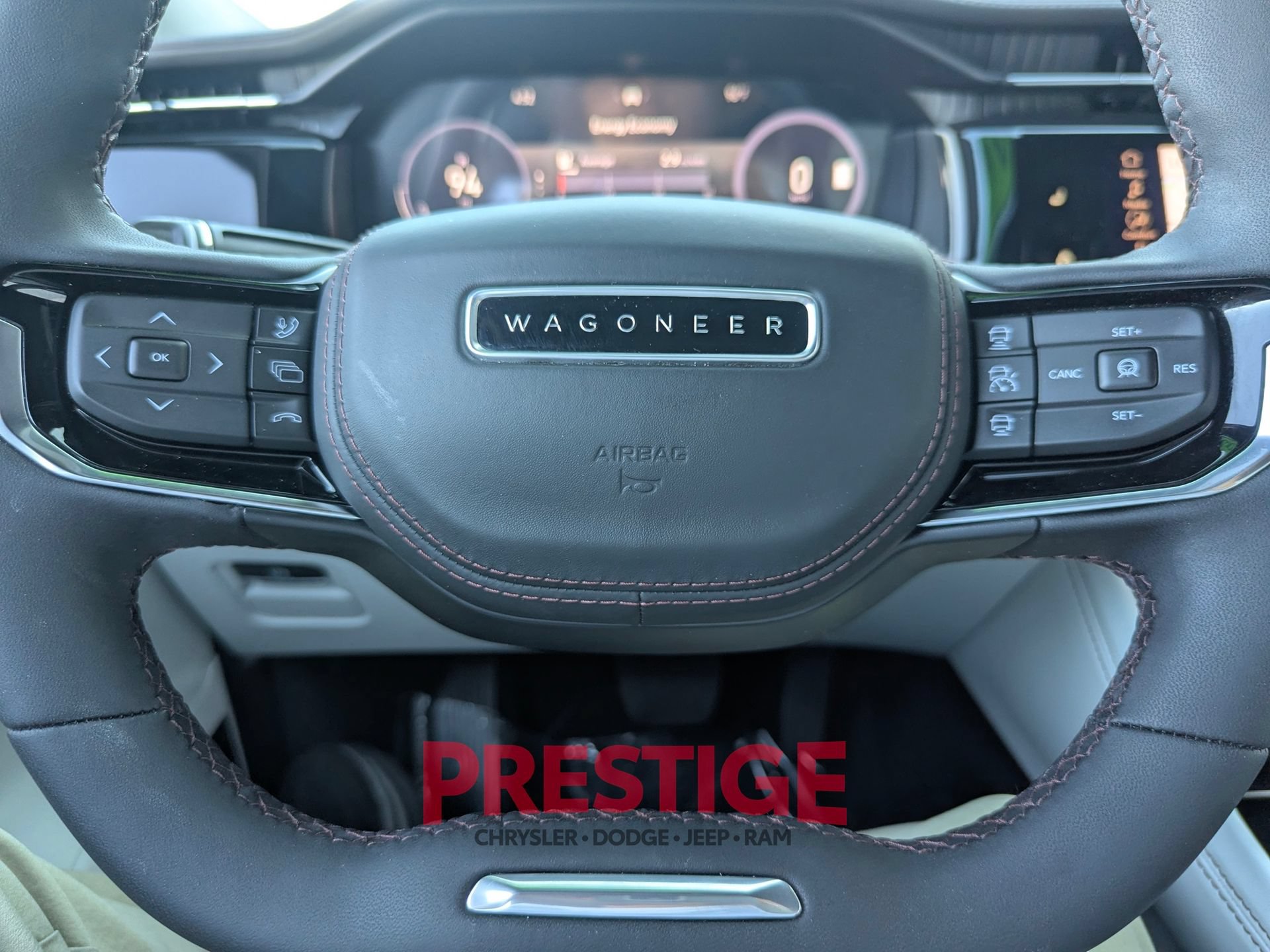 Used 2025 Jeep Wagoneer S Limited AWD/4WD image 15