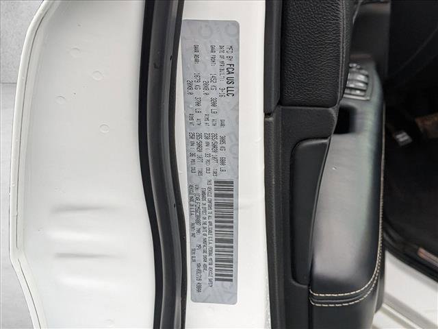 Used 2016 Jeep Grand Cherokee Overland image 25