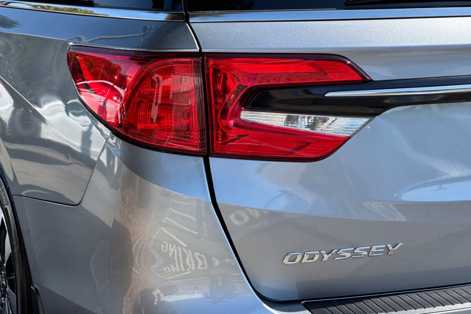 Used 2023 Honda Odyssey EX-L image 24