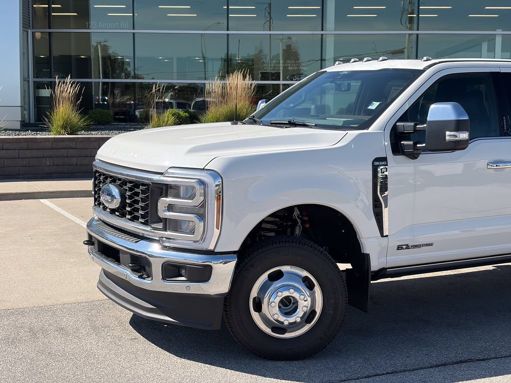 New 2026 Ford F350 King Ranch w/ Chrome Package AWD/4WD image 2