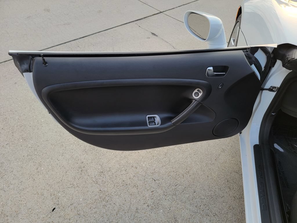 Used 2008 Pontiac Solstice Convertible w/ Preferred Package RWD image 9