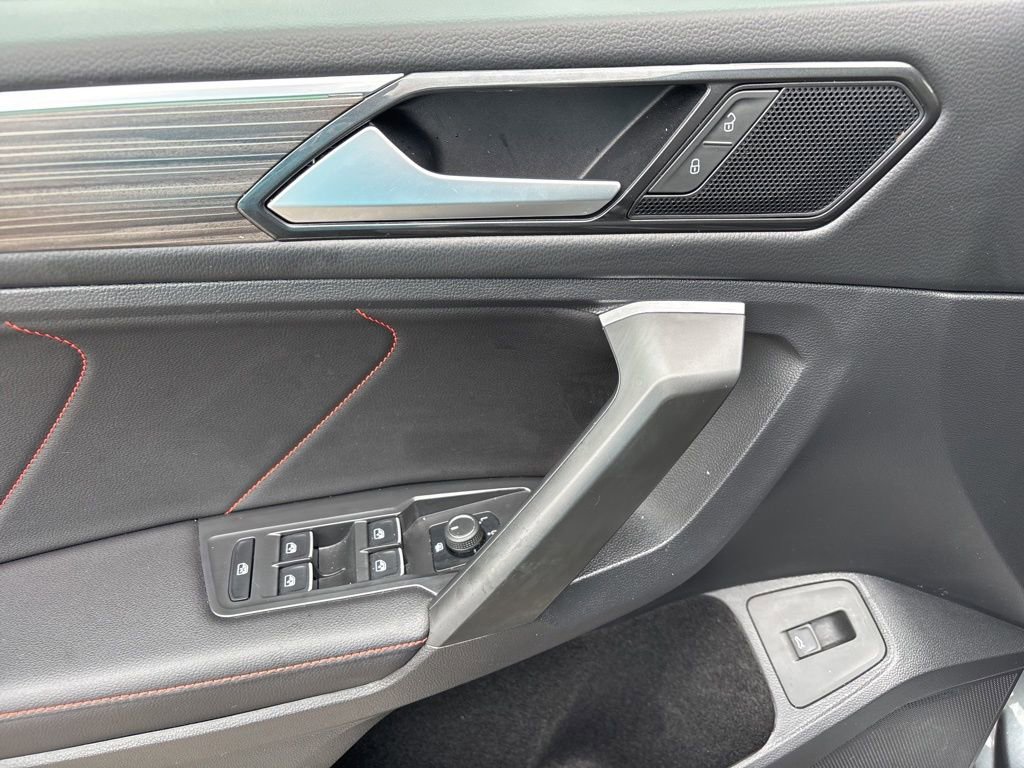 Used 2024 Volkswagen Tiguan Wolfsburg Edition image 15
