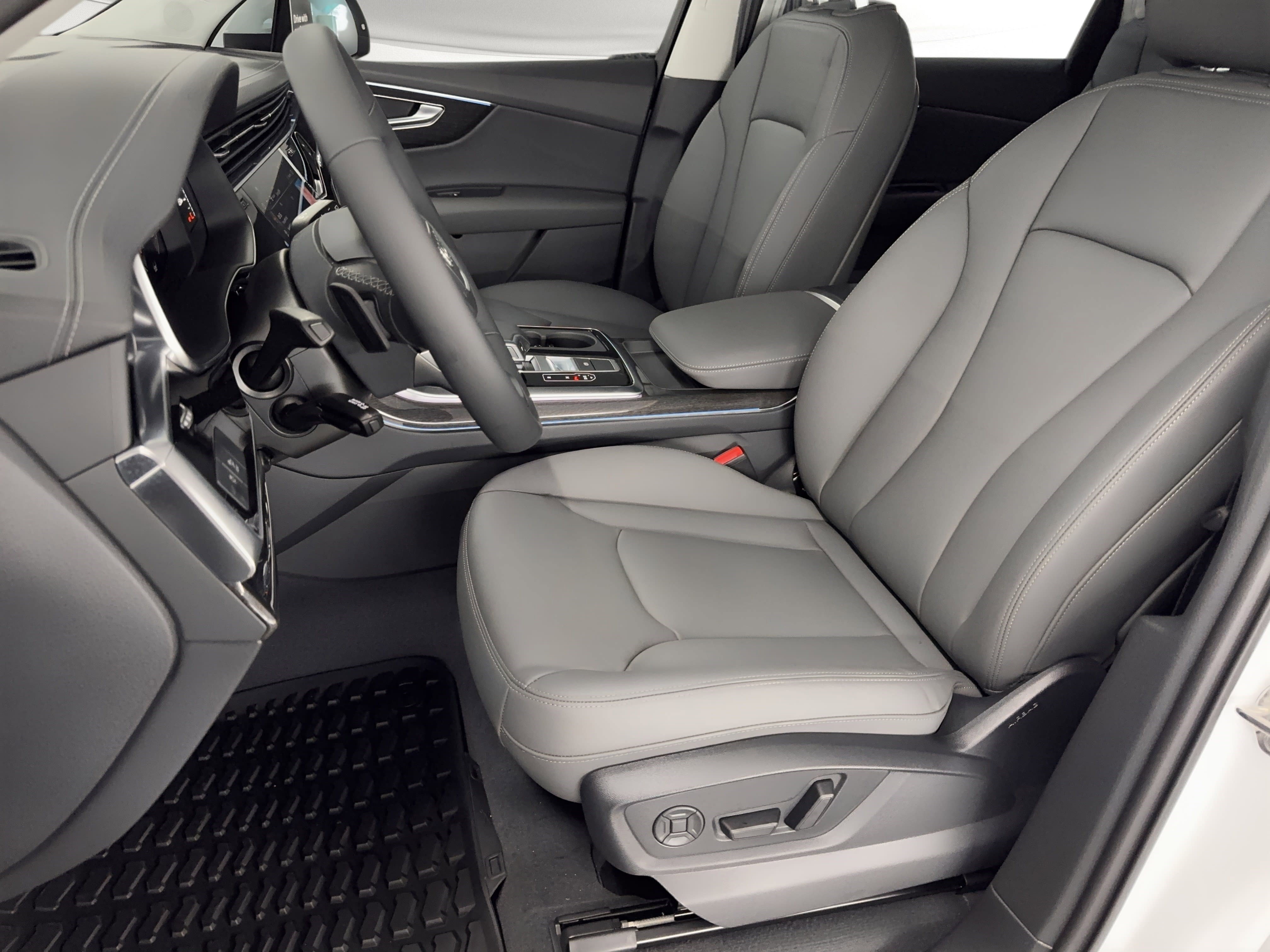 New 2026 Audi Q7 3.0T Premium AWD/4WD image 5