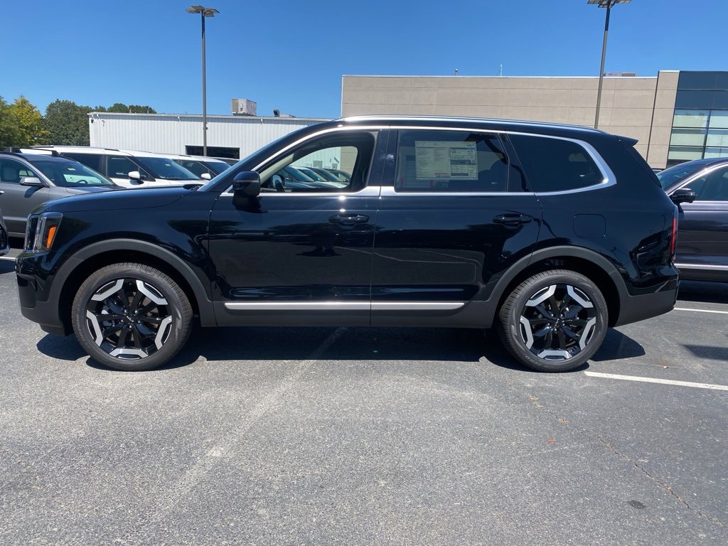 New 2025 Kia Telluride EX w/ EX Captain's Chair Package image 3