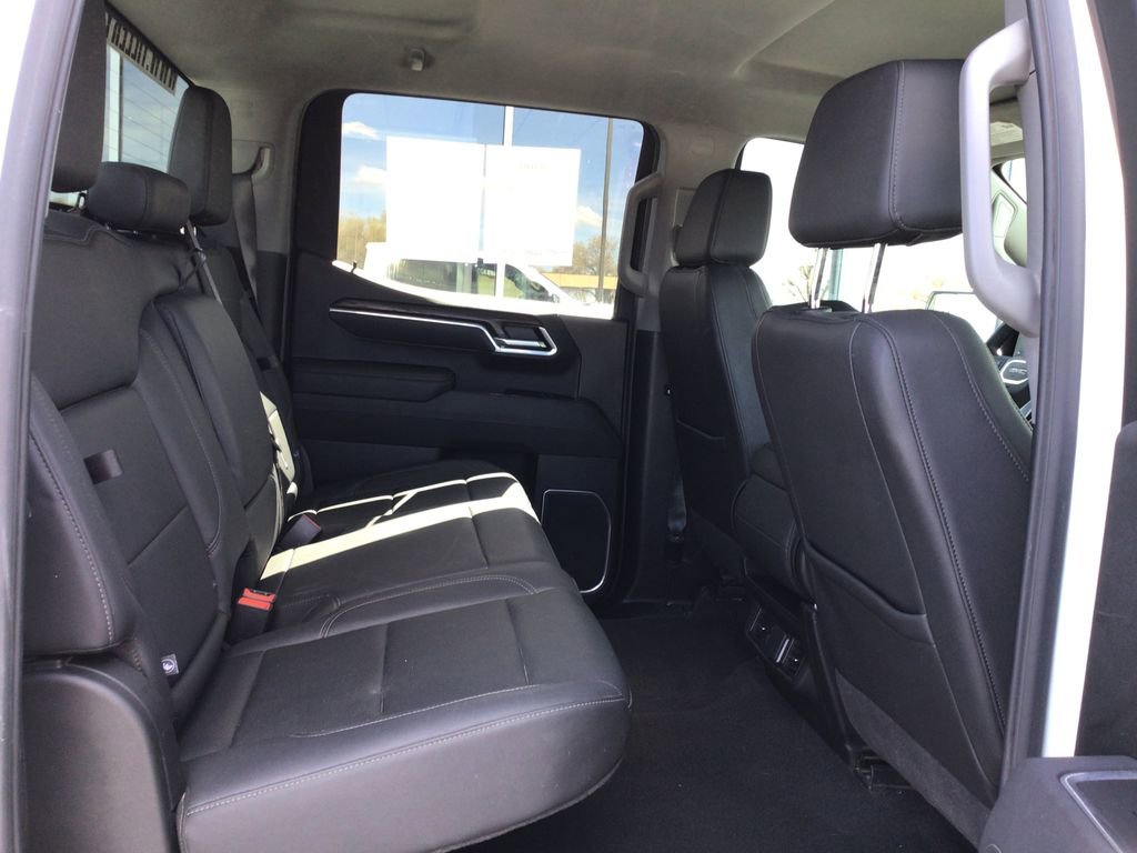 Used 2025 GMC Sierra 1500 SLT AWD/4WD image 8