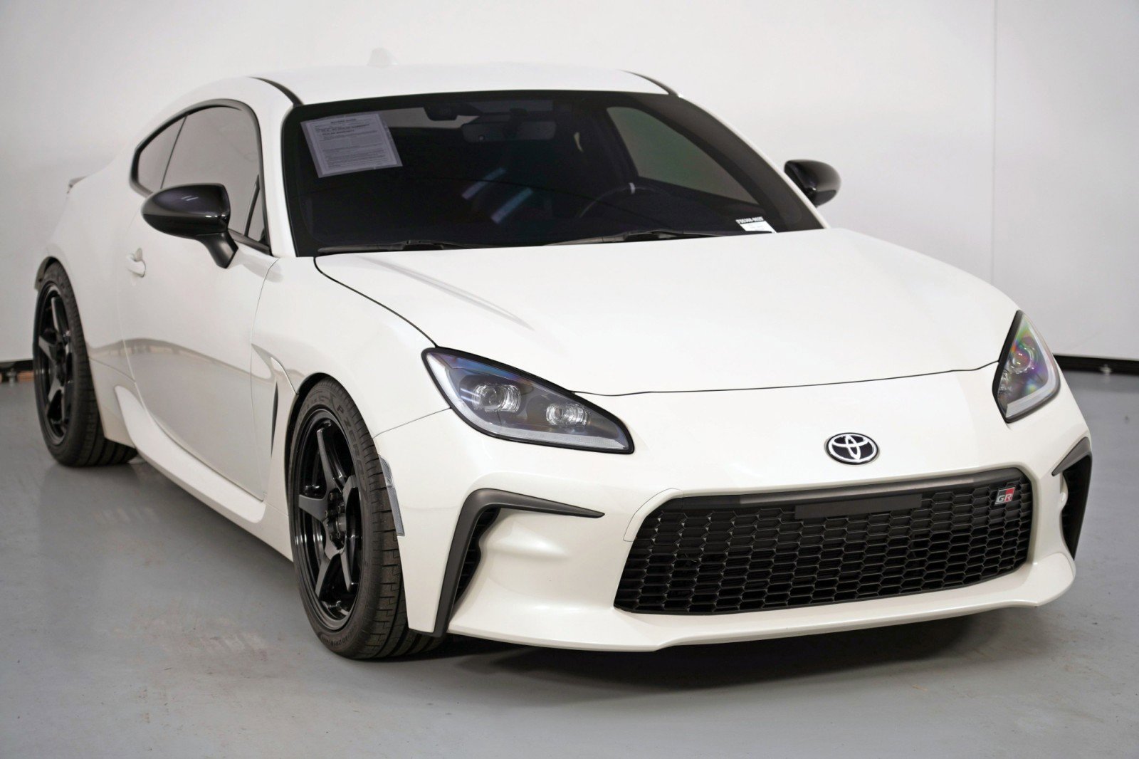 Used 2024 Toyota GR86 Premium image 49