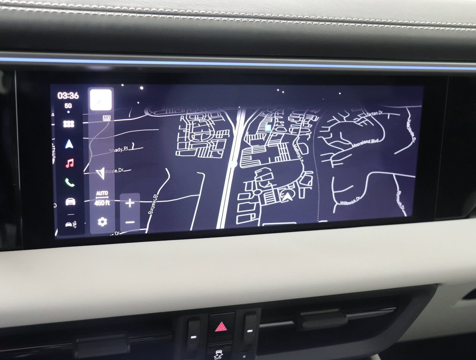 Used 2025 Porsche Macan 4S Electric image 33