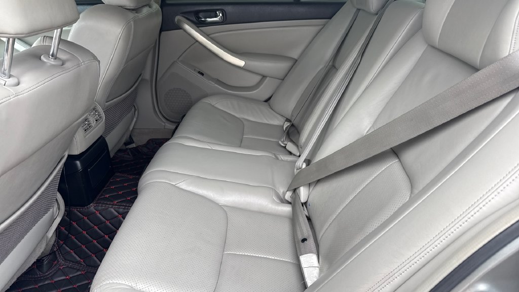 Used 2006 INFINITI G35 x Sedan w/ (P03) Premium Pkg C AWD/4WD image 10