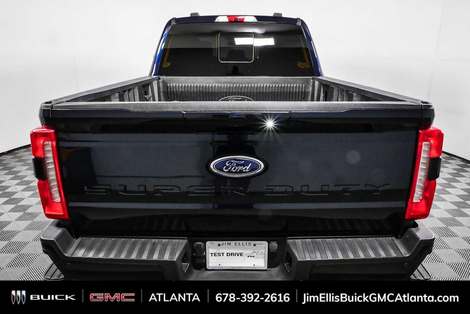 Used 2023 Ford F250 Lariat w/ Sport Appearance Package AWD/4WD image 28