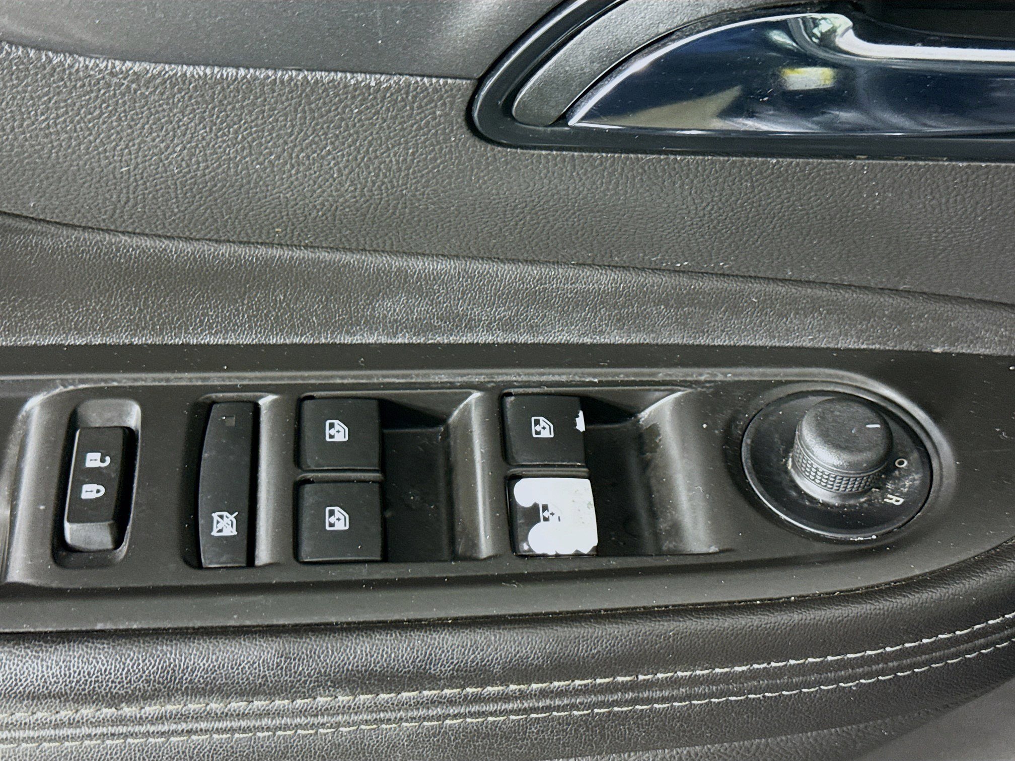 Used 2019 Buick Encore Preferred image 24