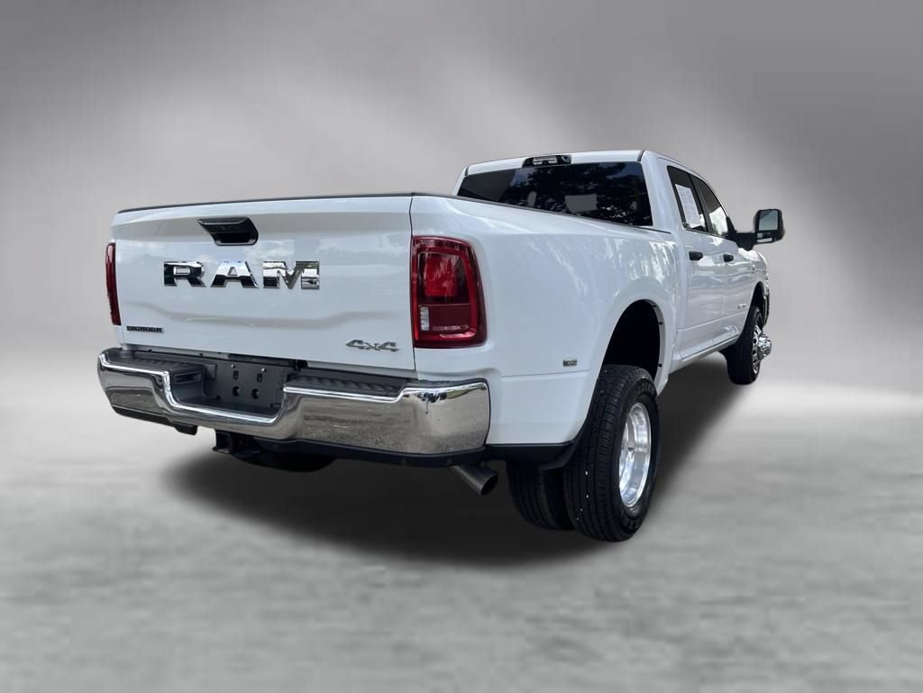 Used 2026 RAM 3500 Big Horn AWD/4WD image 3