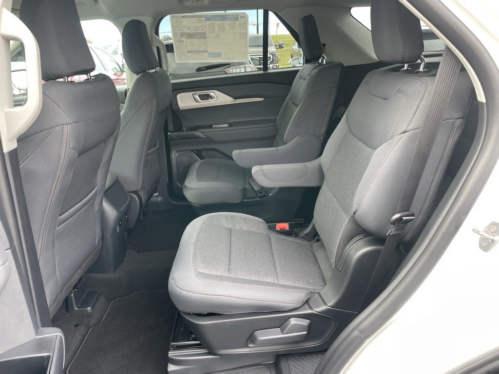 New 2026 Ford Explorer Active image 8