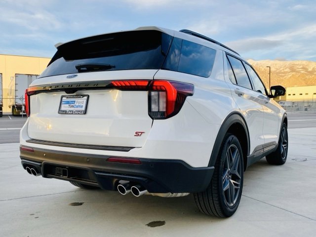 New 2026 Ford Explorer ST w/ Sun And Sound Package image 5