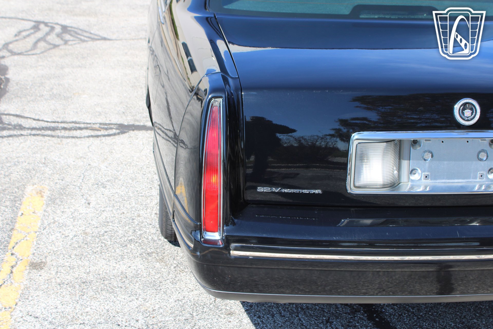 Used 1999 Cadillac De Ville Concours FWD image 34