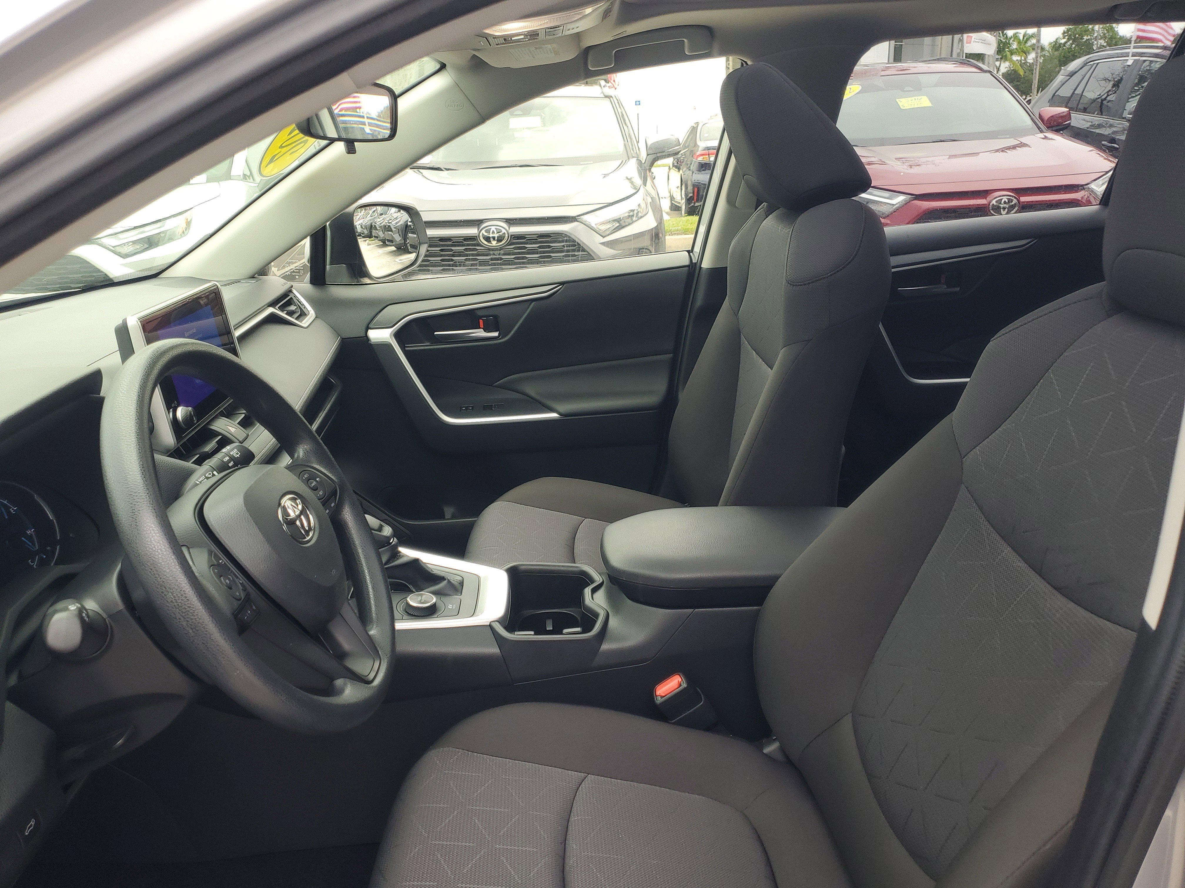 Certified 2025 Toyota RAV4 XLE image 17