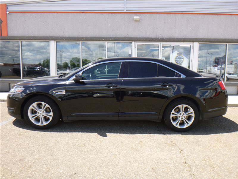 Used 2016 Ford Taurus SEL w/ Equipment Group 201A FWD image 2