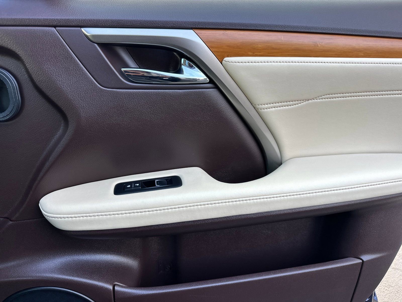 Used 2016 Lexus RX 350 FWD w/ Premium Package image 20