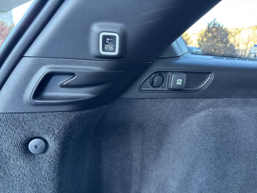 Certified 2025 Jeep Grand Cherokee Summit w/ Adv Protech Group IV image 13