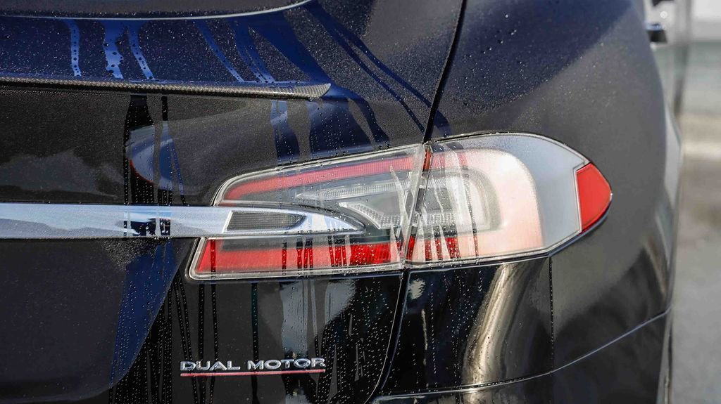 Used 2021 Tesla Model S Performance image 10