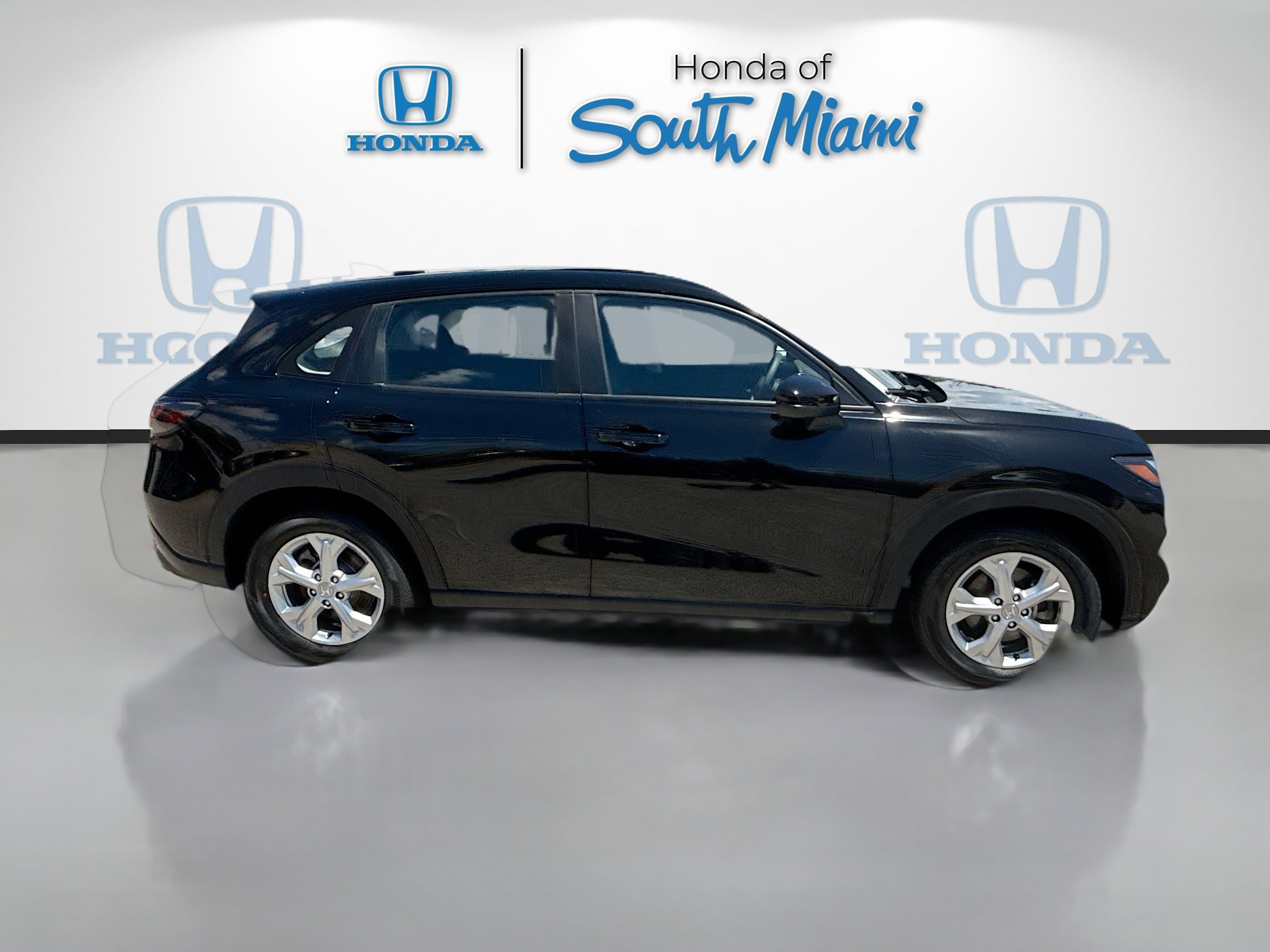 Certified 2025 Honda HR-V LX image 8