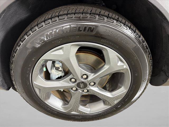 Used 2025 Ford Escape ST-Line Select AWD/4WD image 11