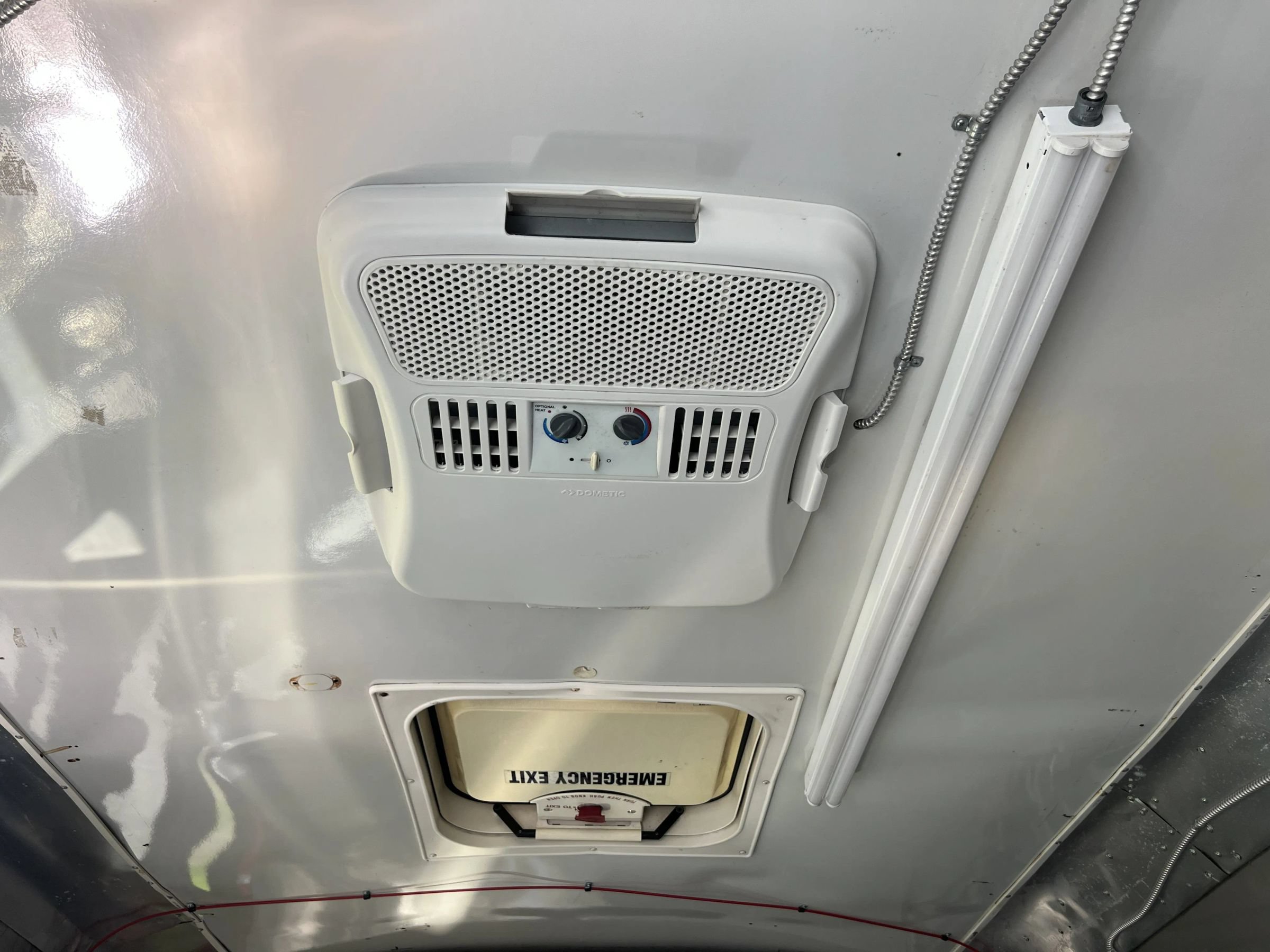 Used 2008 Chevrolet Kodiak C4500 2WD Regular Cab image 41