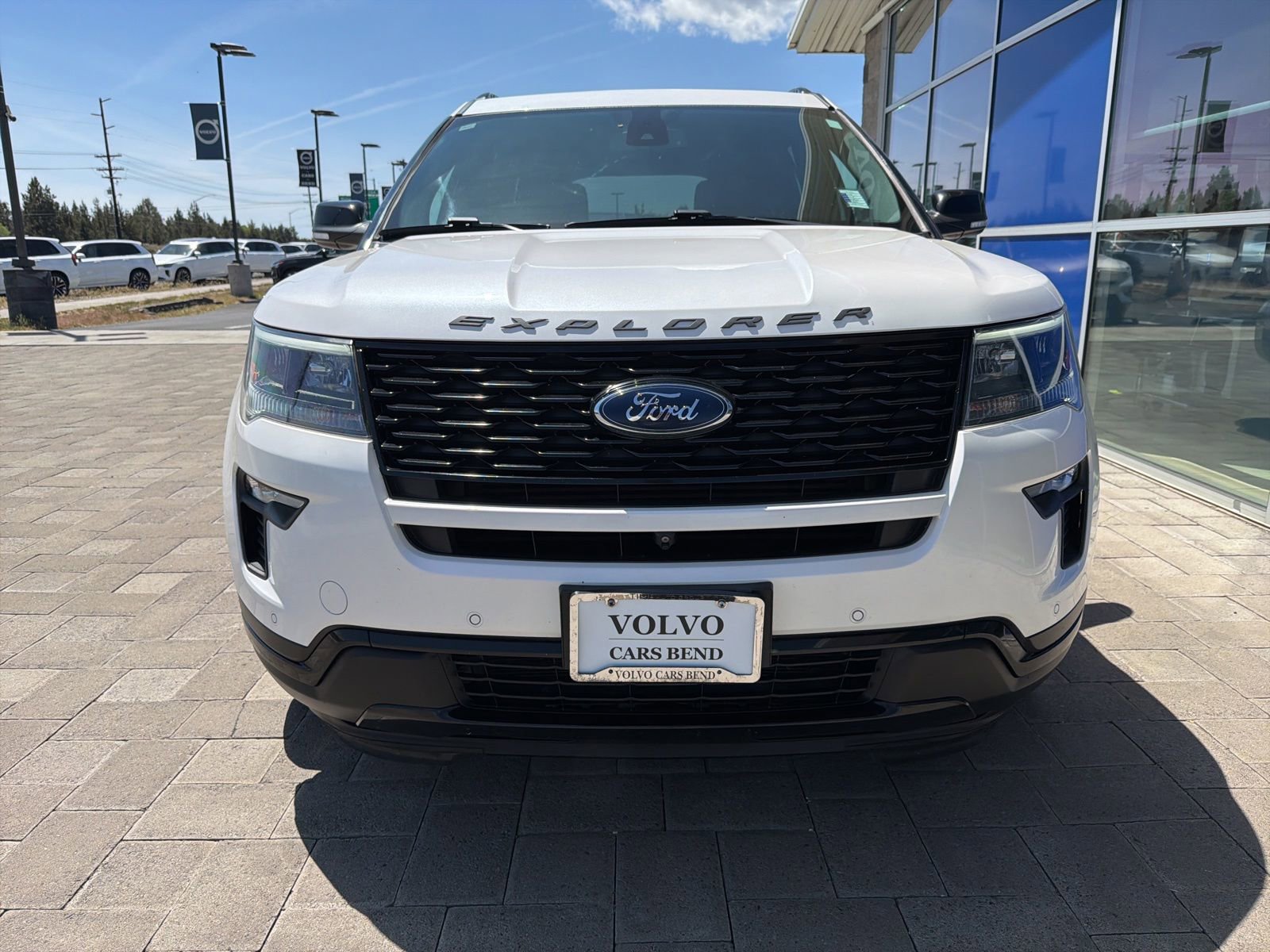Used 2018 Ford Explorer Sport w/ Equipment Group 401A AWD/4WD image 3