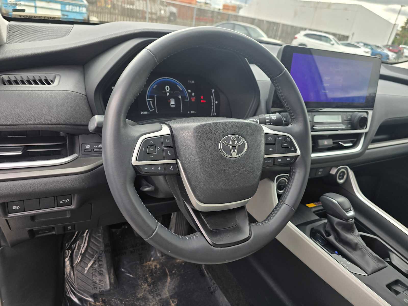 Used 2024 Toyota Grand Highlander XLE image 26