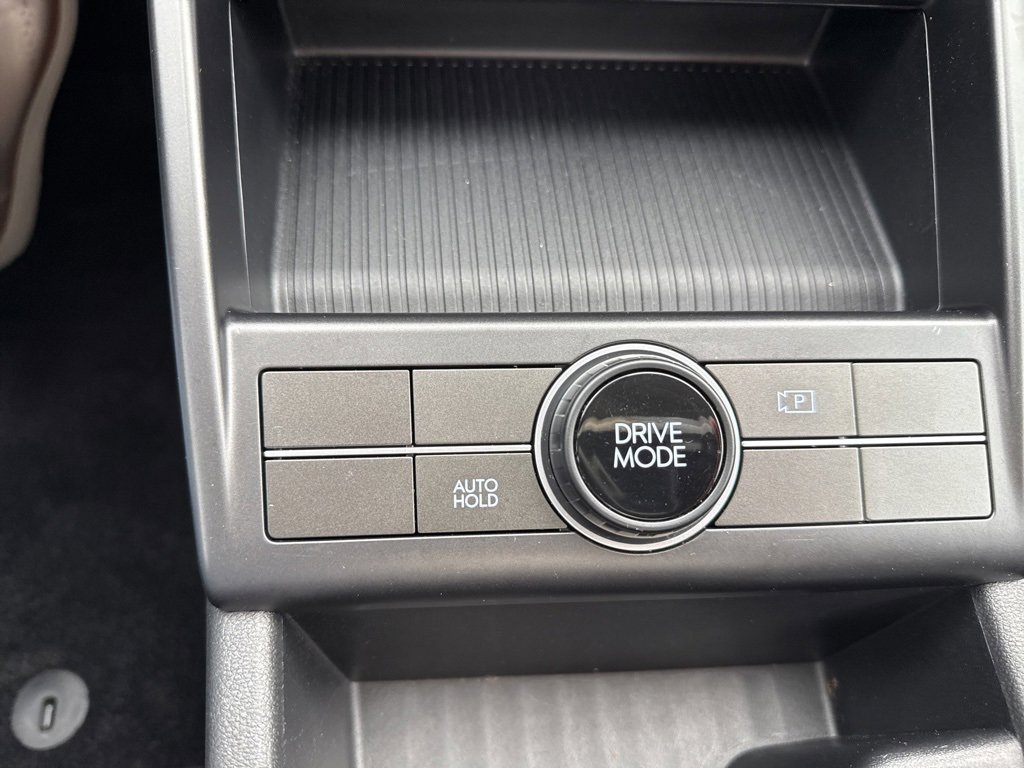 Certified 2024 Hyundai Kona SE image 16