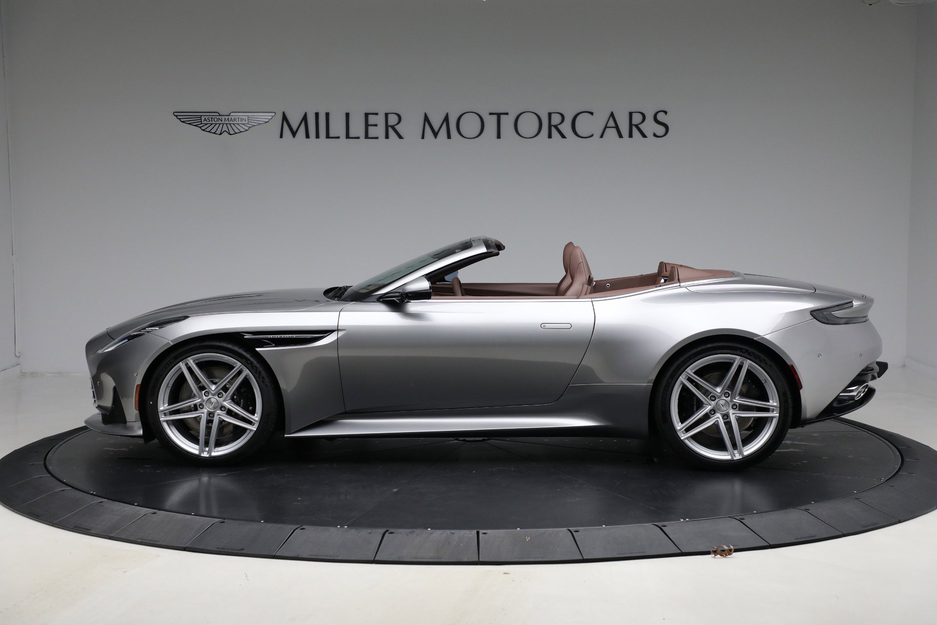 New 2026 Aston Martin DB12 Volante image 3