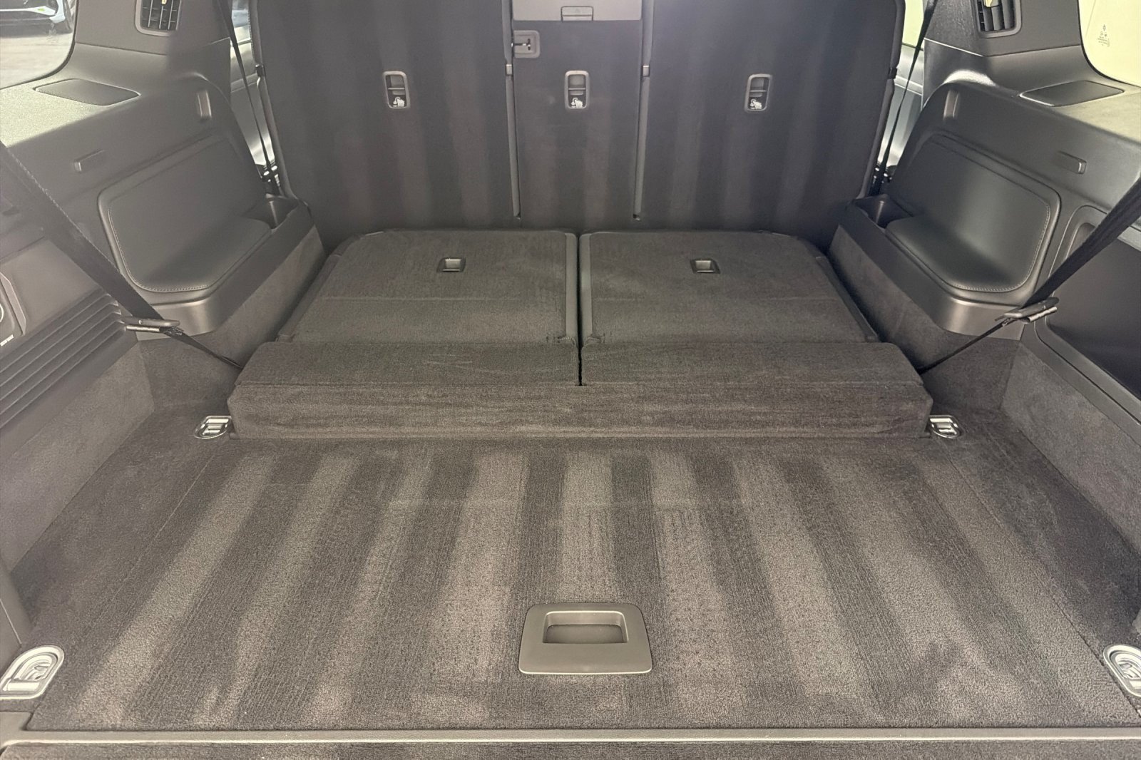 Used 2026 Rivian R1S Adventure Dual AWD/4WD image 14