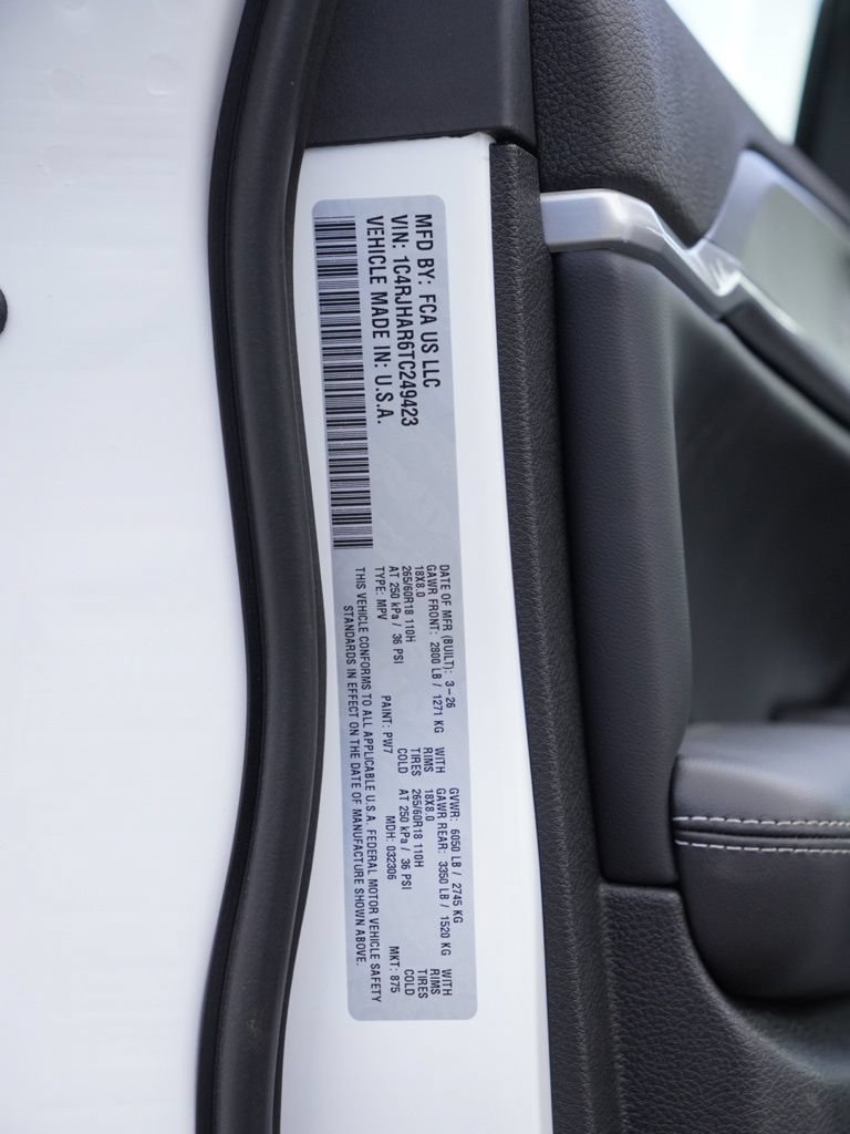New 2026 Jeep Grand Cherokee Altitude AWD/4WD image 33