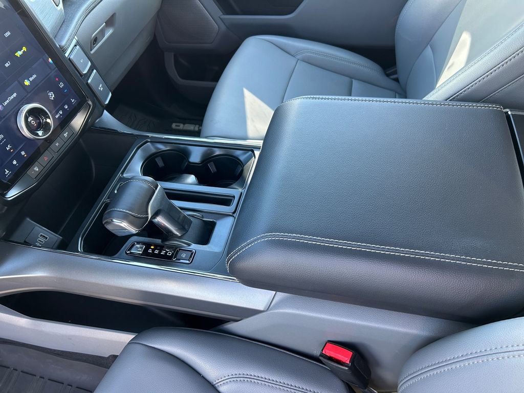 Used 2025 Ford F150 Lightning Flash AWD/4WD image 21