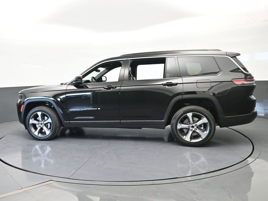 New 2026 Jeep Grand Cherokee L Limited RWD image 3