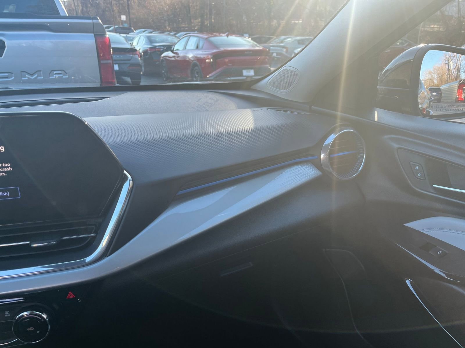 Used 2025 Chevrolet Trax LT image 29