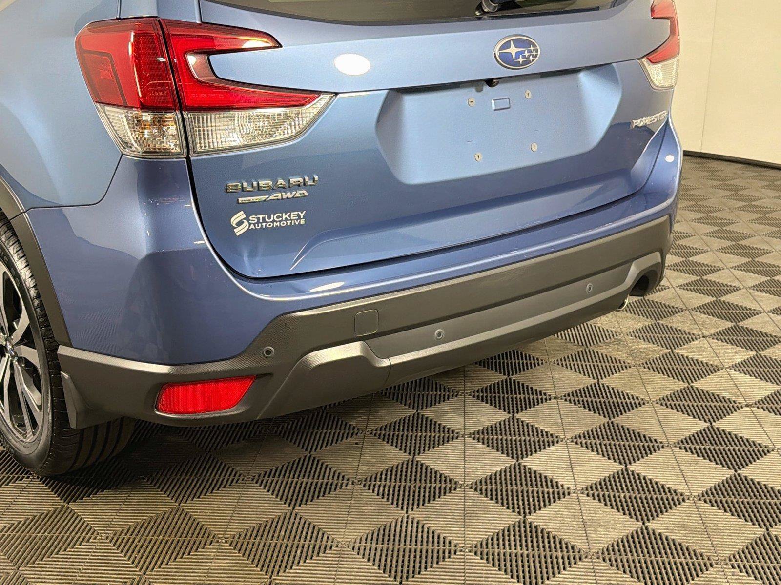Used 2024 Subaru Forester Limited AWD/4WD image 39