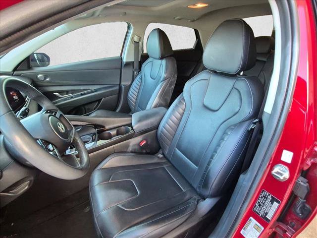 Used 2024 Hyundai Elantra Limited FWD image 16