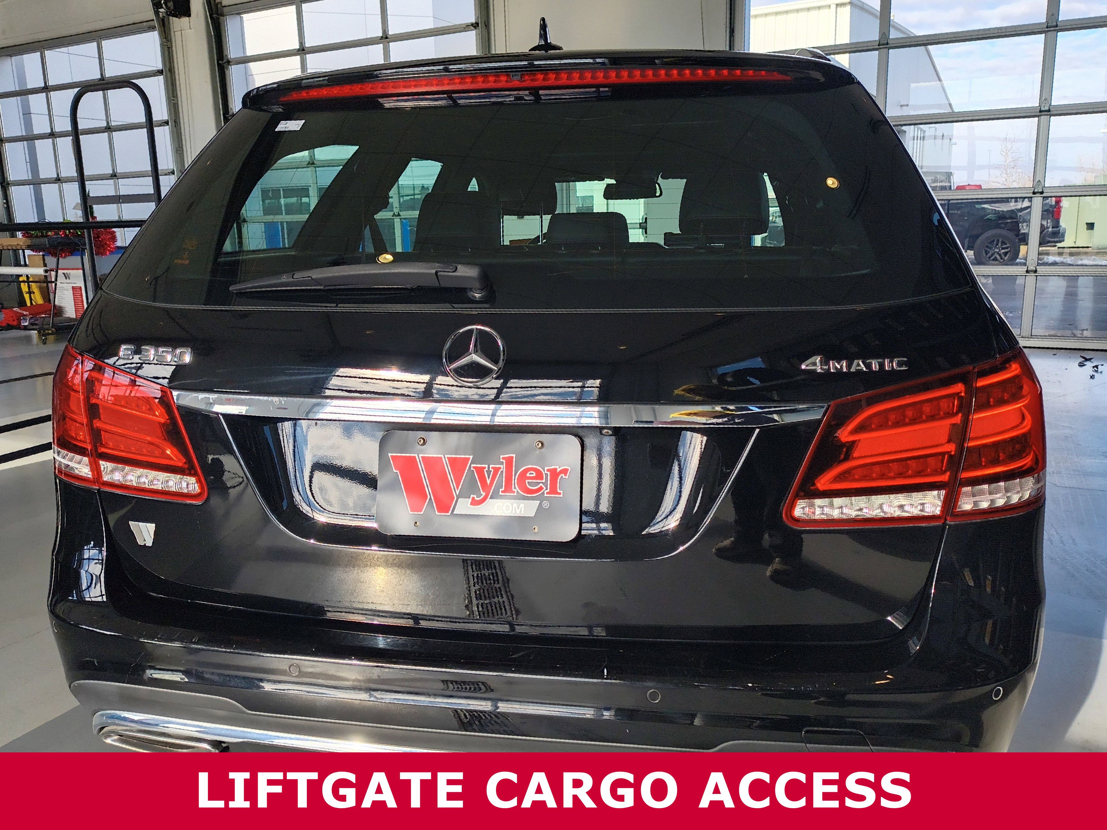 Used 2016 Mercedes-Benz E 350 4MATIC Wagon image 5