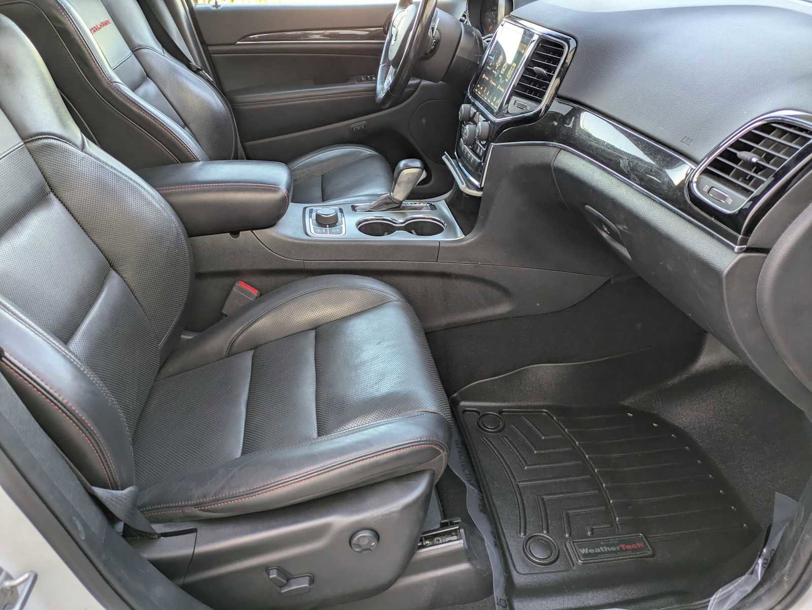 Used 2020 Jeep Grand Cherokee Trailhawk w/ Trailhawk Luxury Group image 22