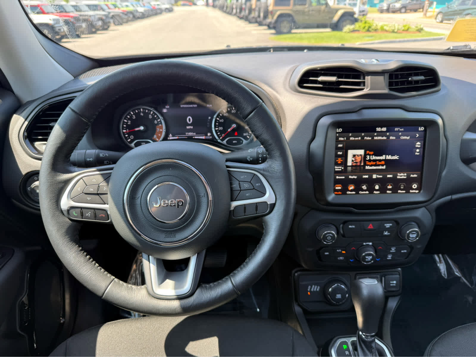 Used 2023 Jeep Renegade Altitude w/ Sun/Sound Group AWD/4WD image 14