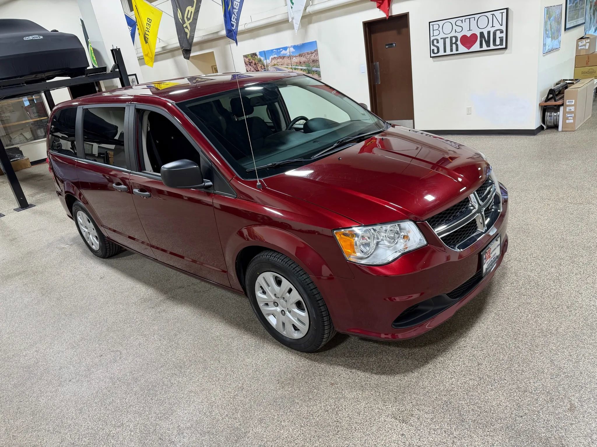 Used 2019 Dodge Grand Caravan SE image 13