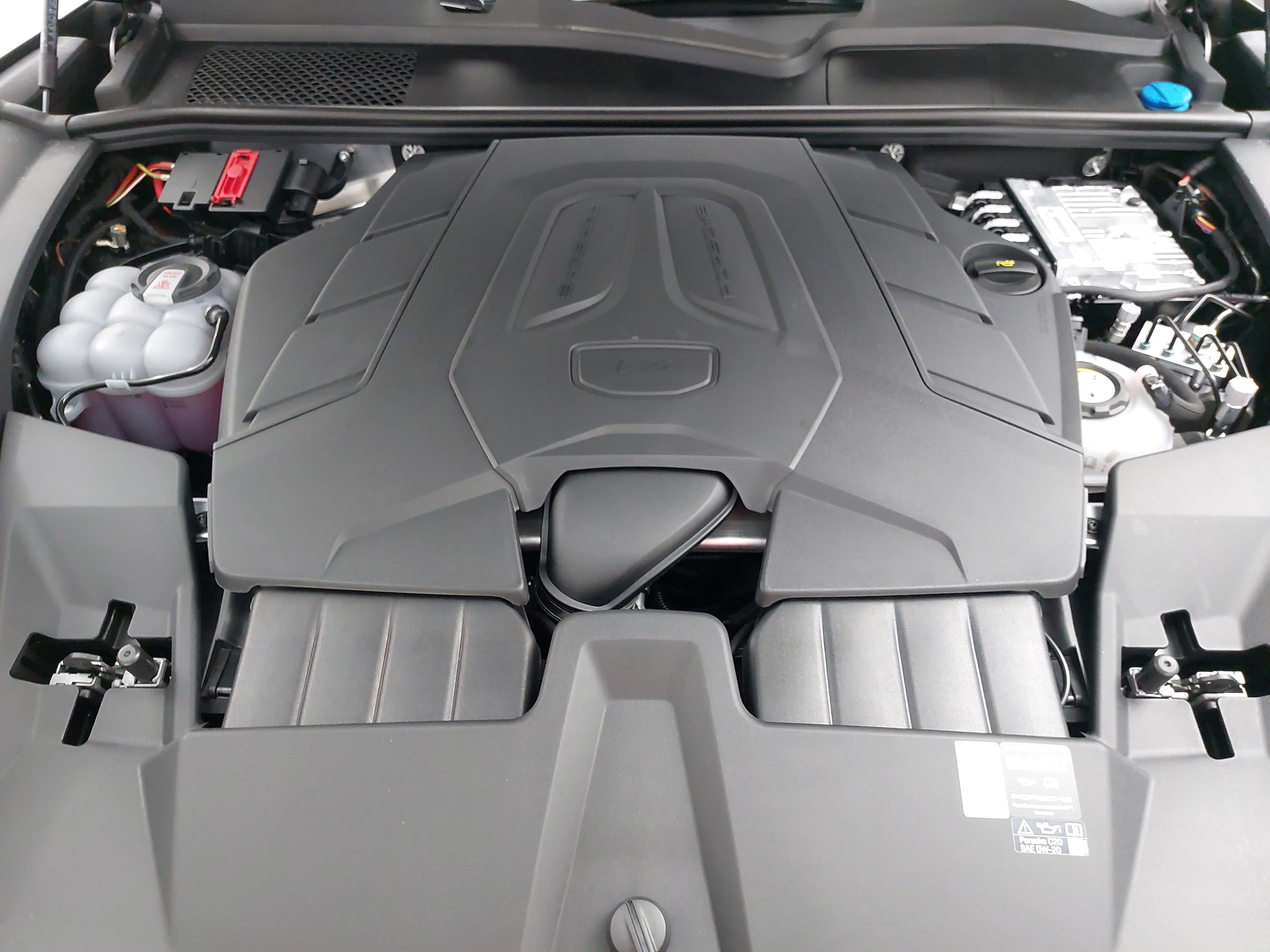 New 2026 Porsche Cayenne E-Hybrid image 33