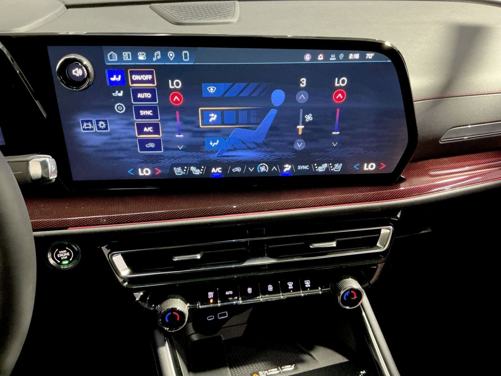 New 2026 Chevrolet Traverse RS w/ LPO, Floor Liner Package image 29