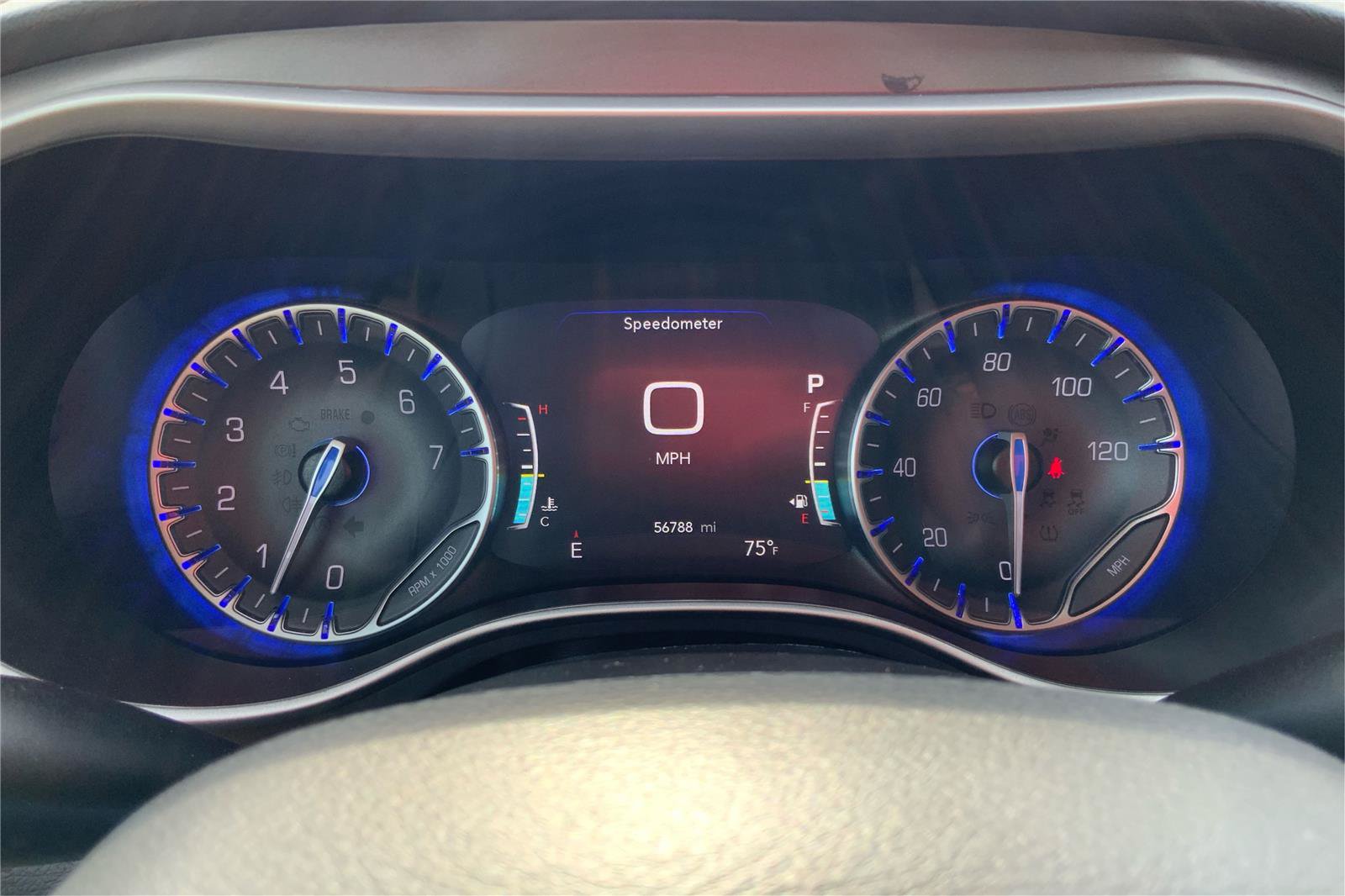 Used 2024 Chrysler Pacifica Touring-L FWD image 15