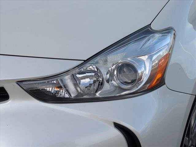 Used 2017 Toyota Prius V Two image 9